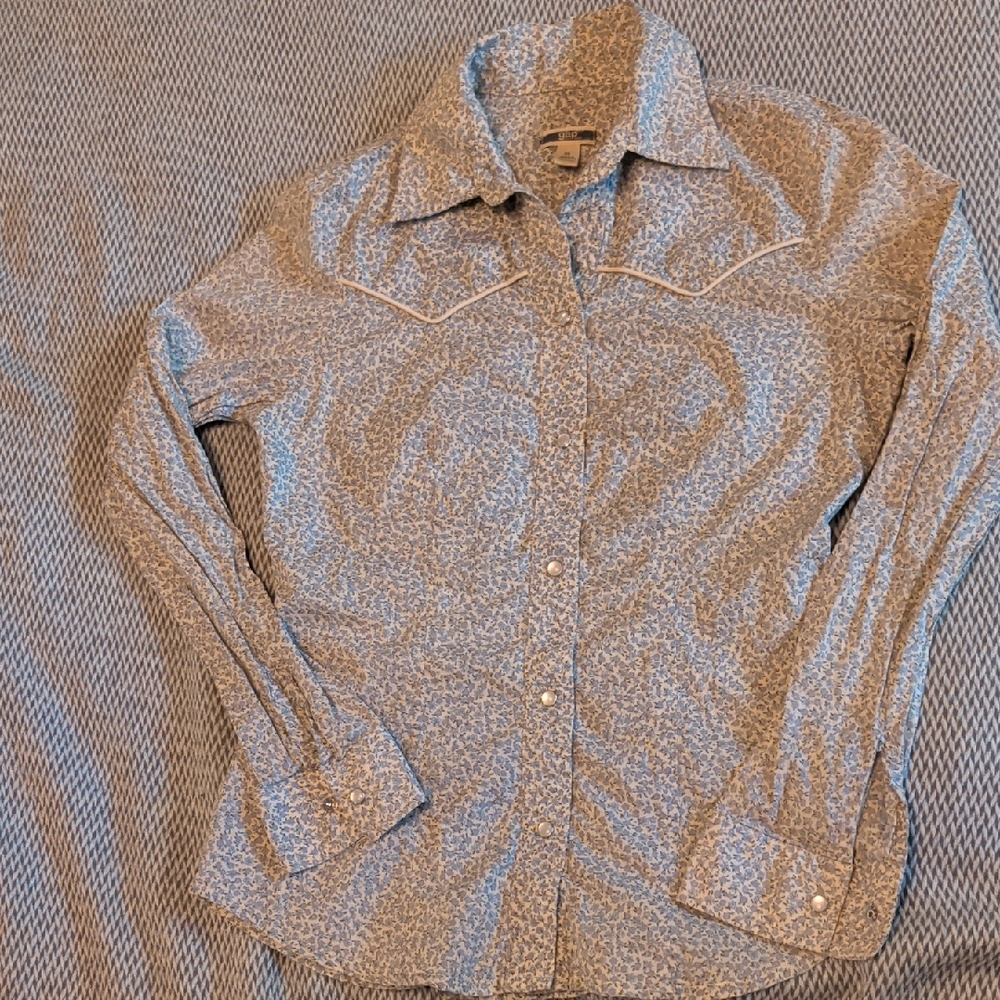 Blue and White Patterned Button-Up Shirt